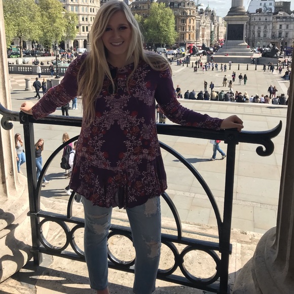 Meet your Posher, Kendall - Picture 2 of 3